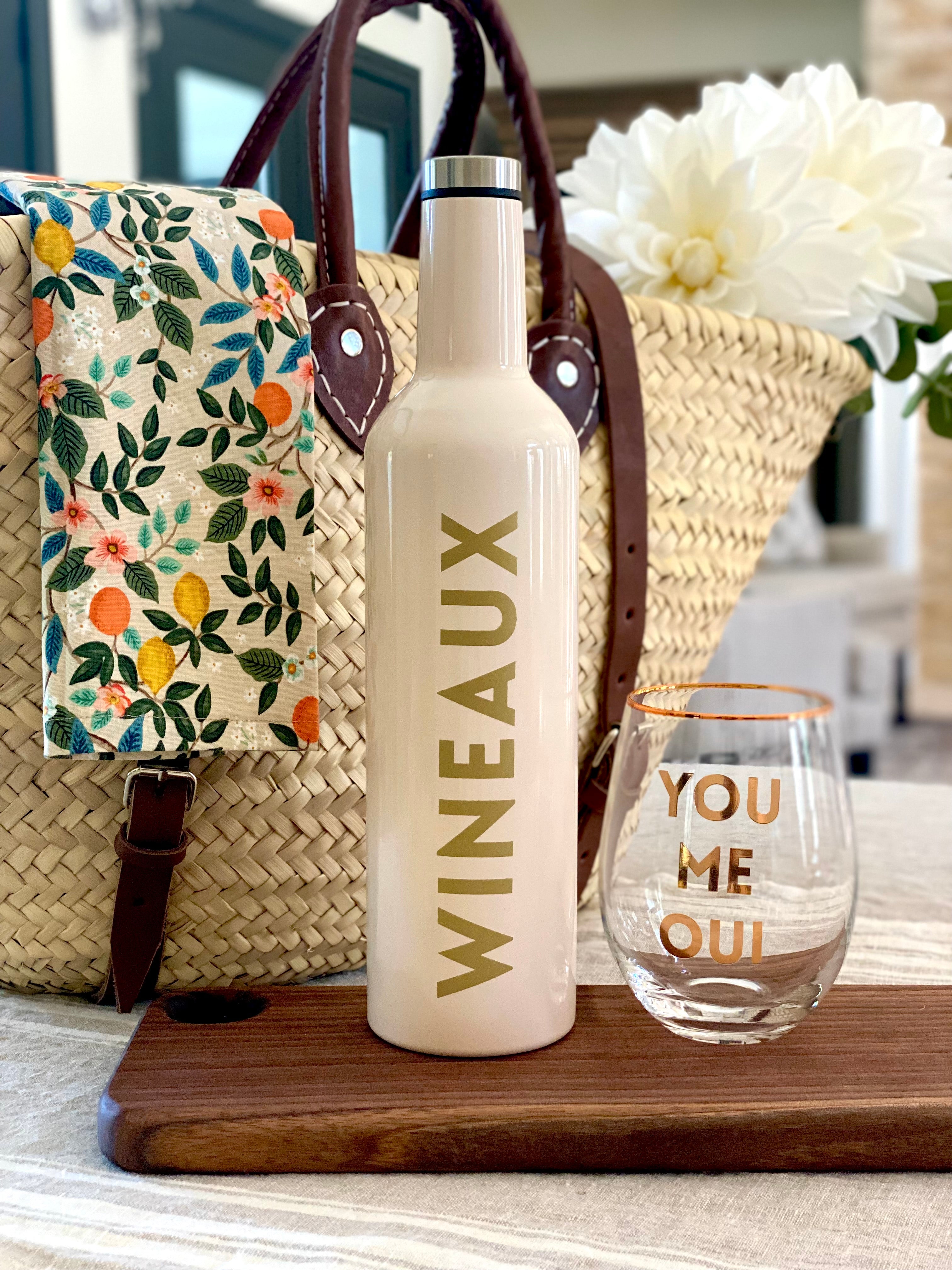 "Wineaux" - Portable Wine Bottle